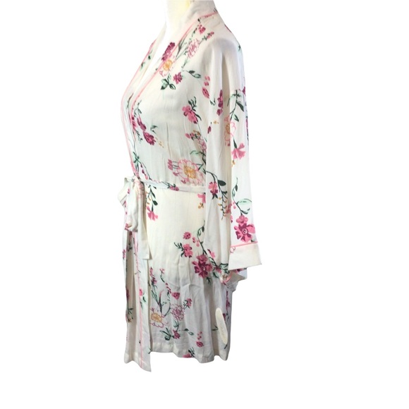 Nordstrom Other - Nordstrom Floral Ivory Egret  Summer Robe Size M NWT